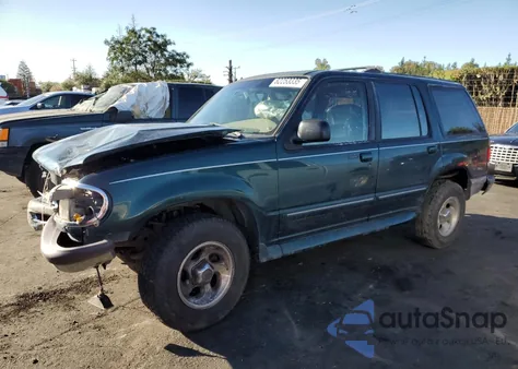 1997 Ford Explorer z USA, uszkodzony, nr VIN 1FMDU34E4VUB04211